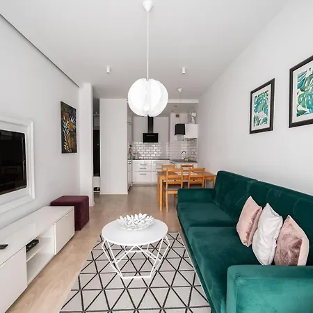 Arkadia Green Apartment *