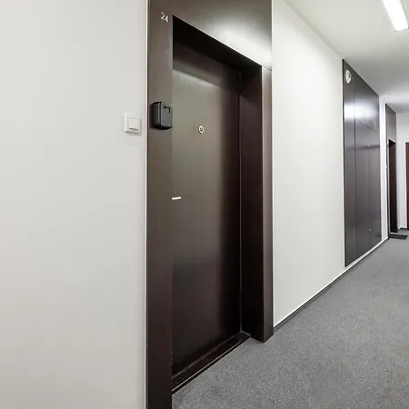 Arkadia Green Apartment